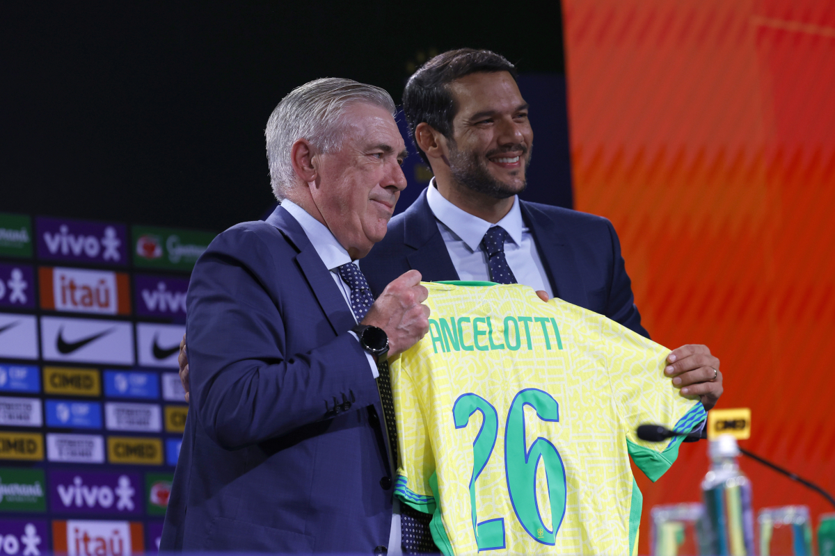 Ancelotti Puncak Manajemen Internasional