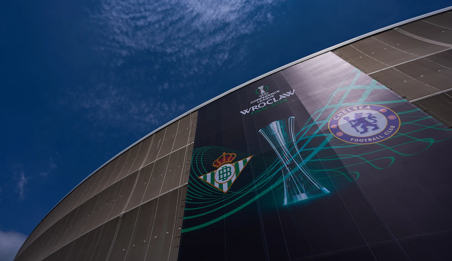 chelsea betis stadium view pre match Perjalanan Menuju Final