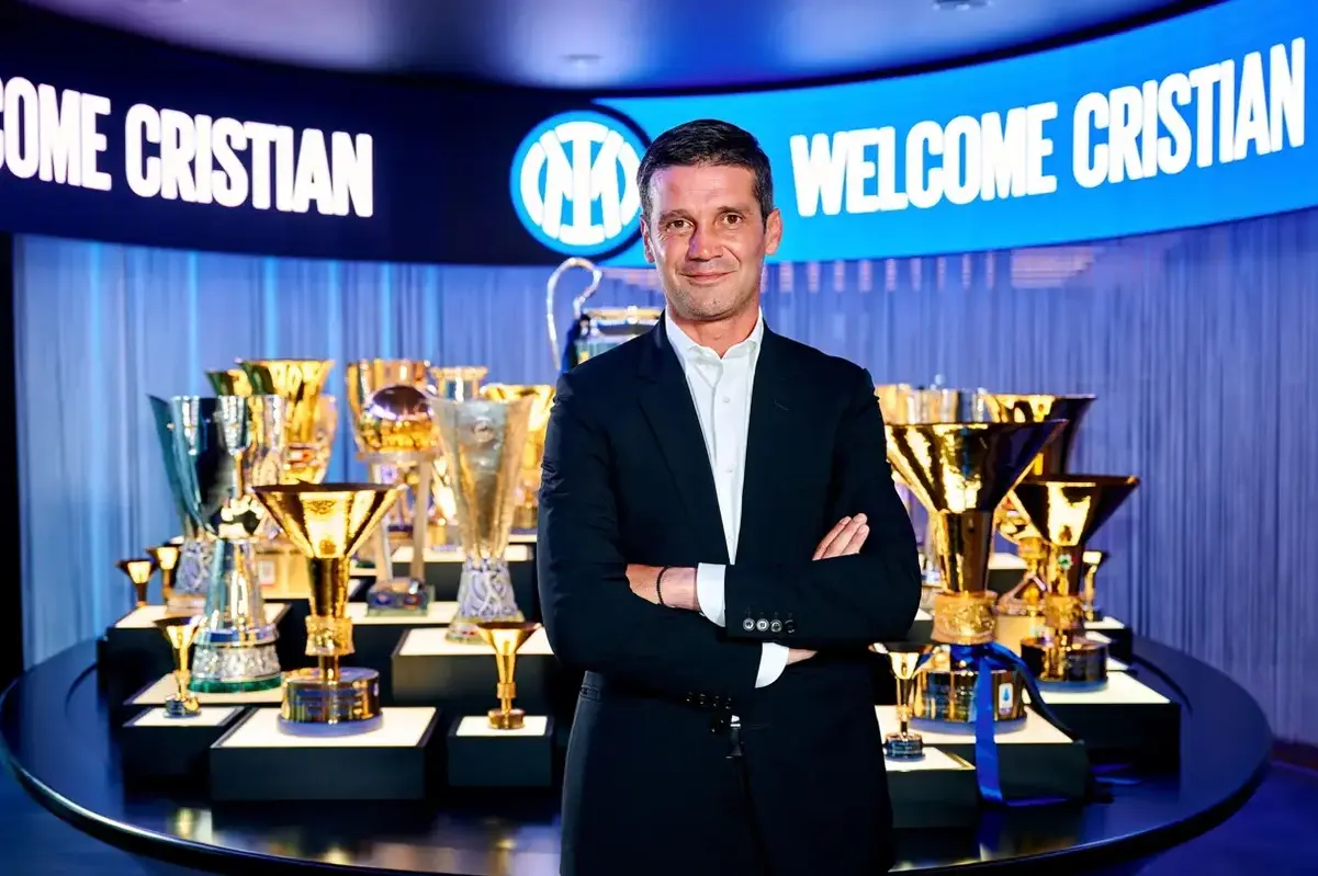 Cristian Chivu Inter Milan pelatih baru temp